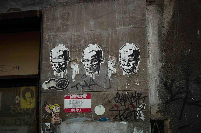 L1002852-BorderMaker.jpg