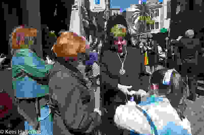 L1008052-2-BorderMaker.jpg