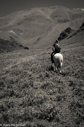 L1005229-1-BorderMaker.jpg