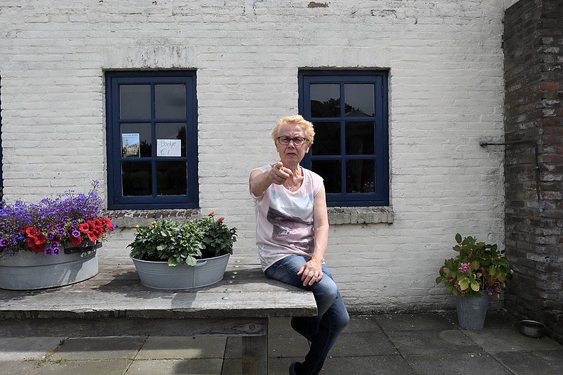 vrouw van de verhalen verteller