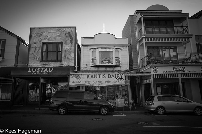 L1001215-6-BorderMaker.jpg